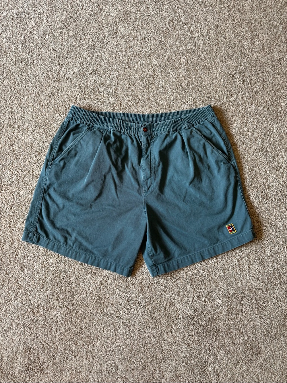 Vintage Men’s L Nike Blue/Green Faded Court Shorts, Pleated Agassi 90s Preppy